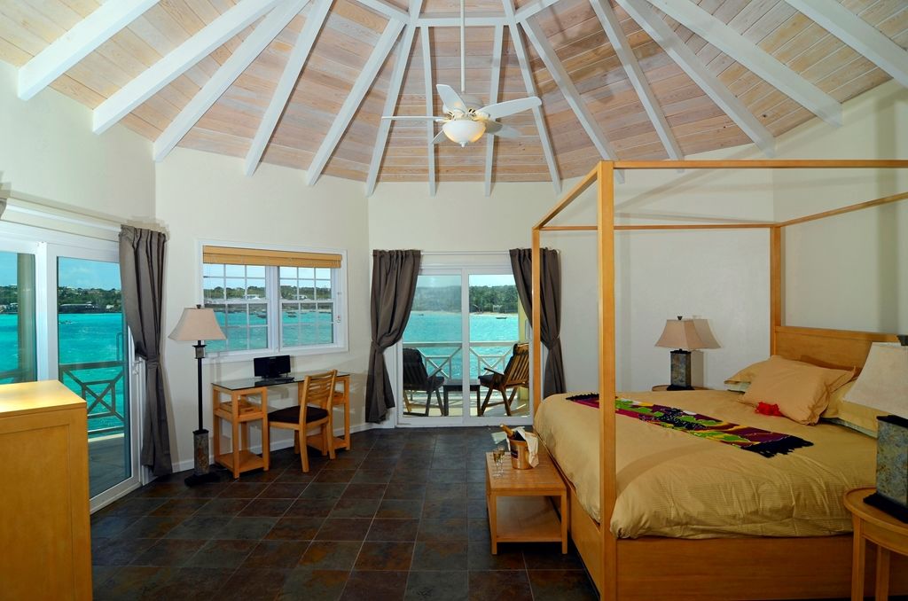 Beachcomber Beachfront Hotel, A By The Sea Resort Panama City Beach Rom bilde