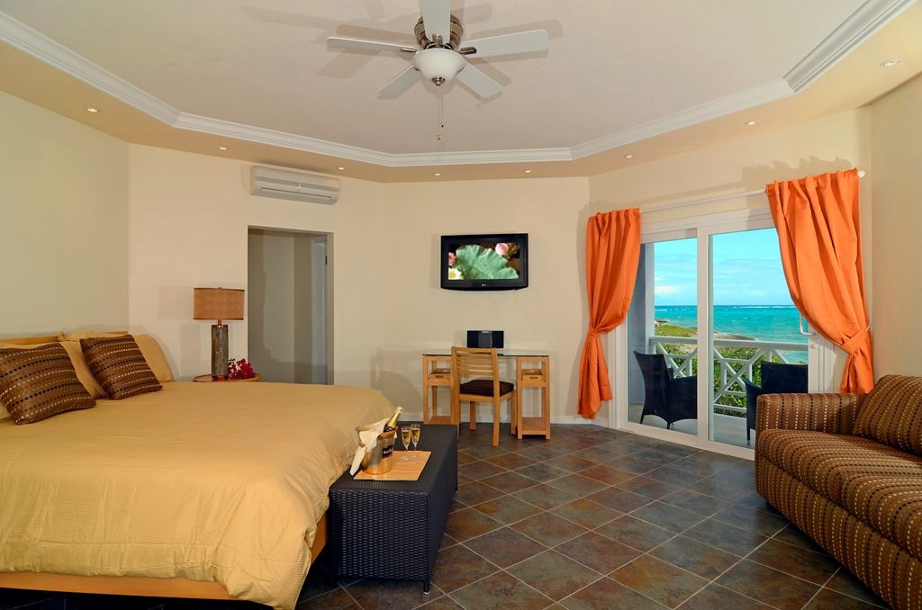 Beachcomber Beachfront Hotel, A By The Sea Resort Panama City Beach Rom bilde